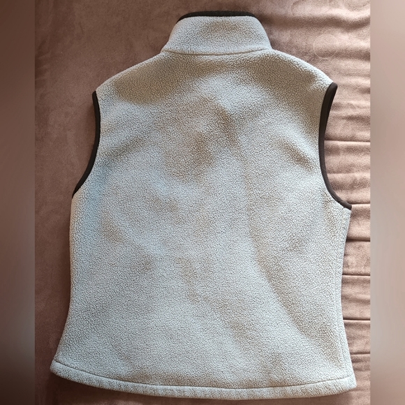 Avalanche Performance Women's SM ZipUp Polyster Vest Jacket - Picture 2 of 7